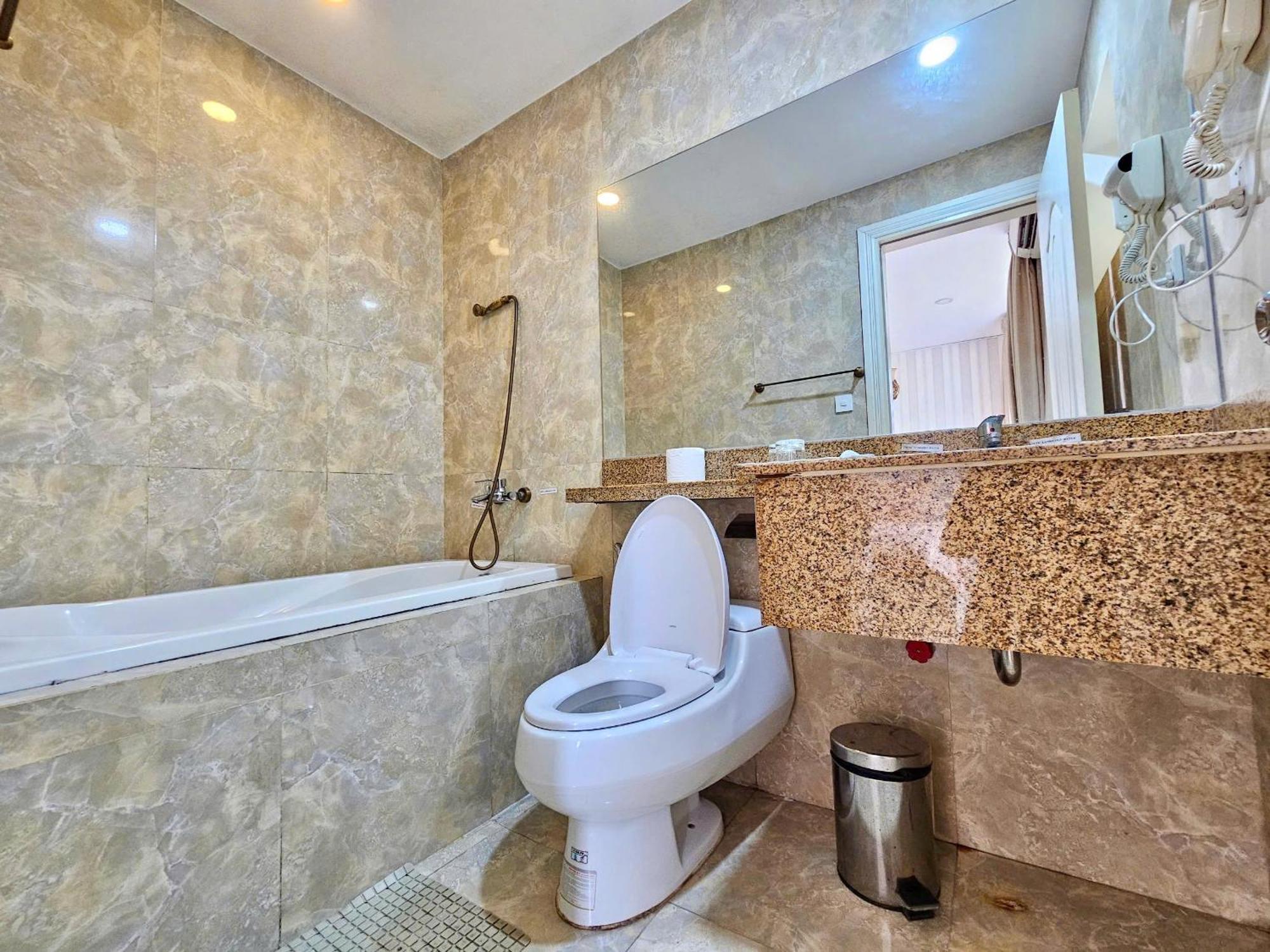 Khách sạn Win &